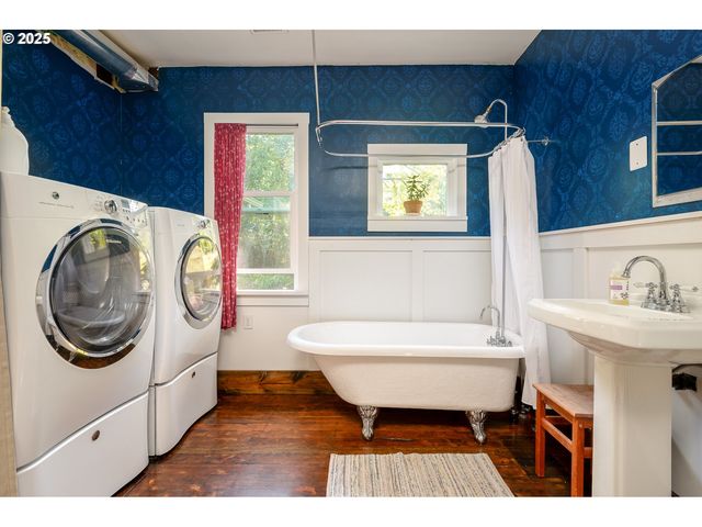 41300 E LARCH MOUNTAIN Rd, Corbett, OR 97019