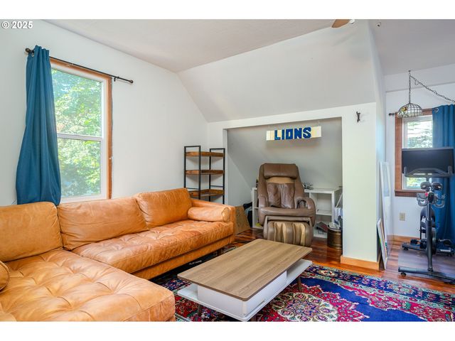 41300 E LARCH MOUNTAIN Rd, Corbett, OR 97019