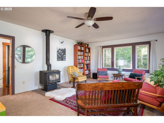 41300 E LARCH MOUNTAIN Rd, Corbett, OR 97019