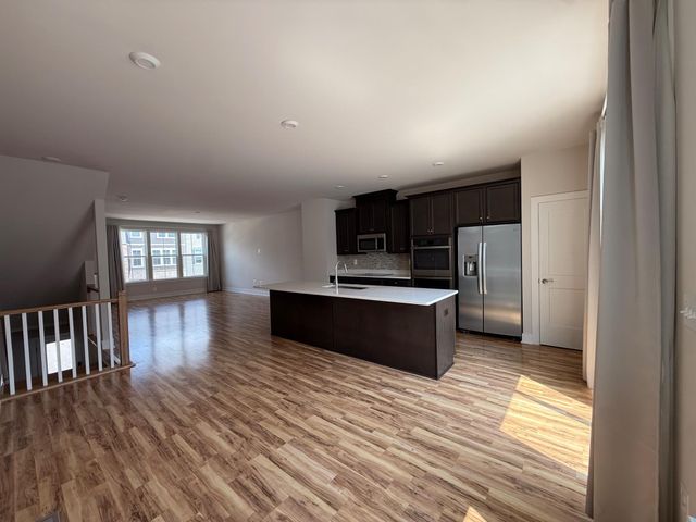 8795 KENSINGTON CHURCH ST, Manassas, VA 20112
