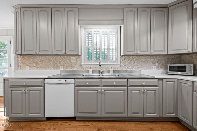 809 Lake Boone Trail, Raleigh, NC 27607