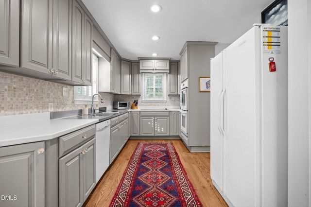 809 Lake Boone Trail, Raleigh, NC 27607