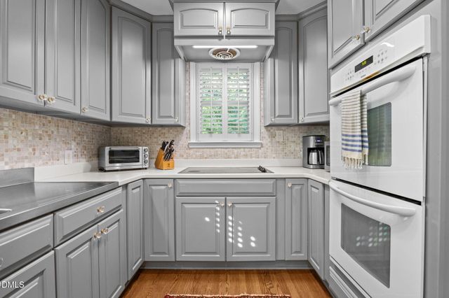 809 Lake Boone Trail, Raleigh, NC 27607