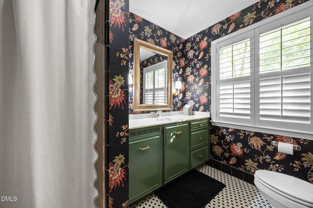 809 Lake Boone Trail, Raleigh, NC 27607