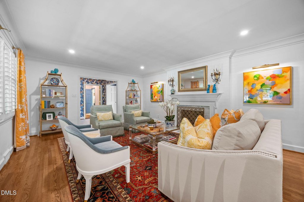 809 Lake Boone Trail, Raleigh, NC 27607