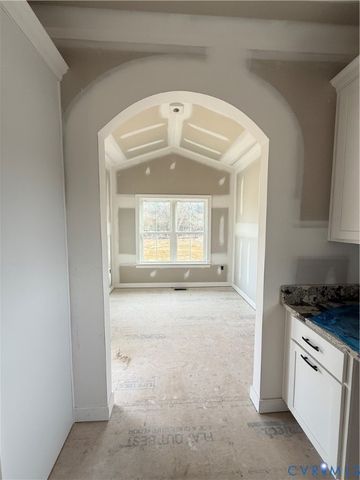 7957 Pennsylvania Ave, West Point, VA 23181