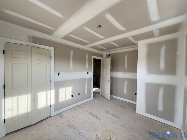 7957 Pennsylvania Ave, West Point, VA 23181