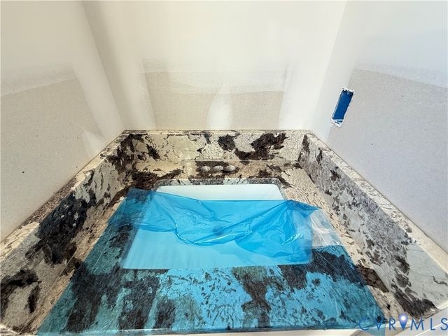 7957 Pennsylvania Ave, West Point, VA 23181