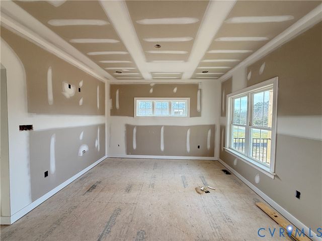 7957 Pennsylvania Ave, West Point, VA 23181