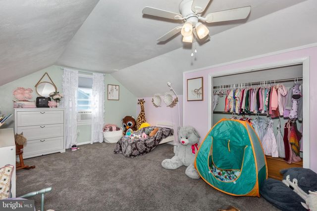 22 PLEASANT VIEW DR, Hanover, PA 17331