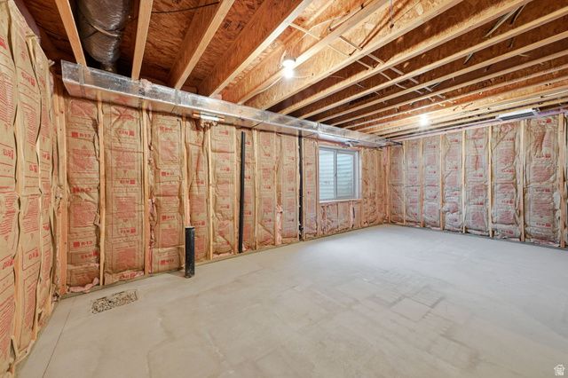 1764 W 5050 S, Roy, UT 84067