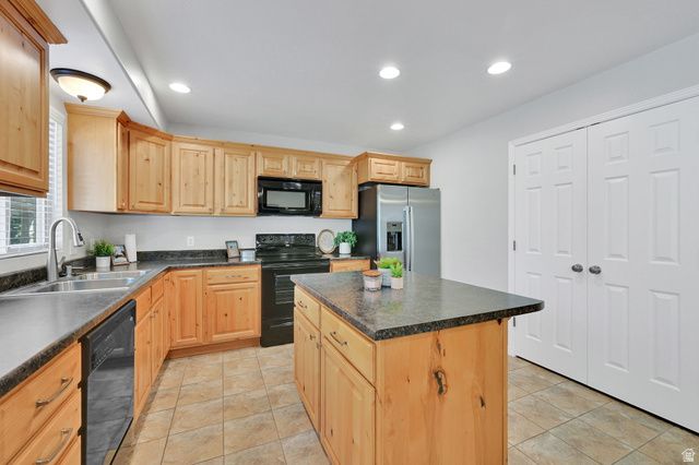 1764 W 5050 S, Roy, UT 84067