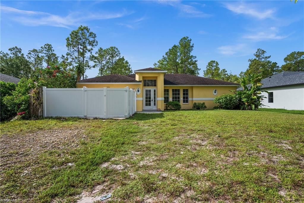2440 31st AVE NE, NAPLES, FL 34120 — photo 2