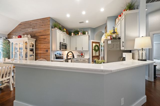 1625 Big Bend Drive, Lewisville, TX 75077