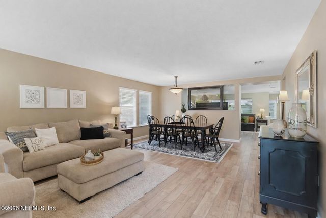 2362 TYSON LAKE Drive, Jacksonville, FL 32221