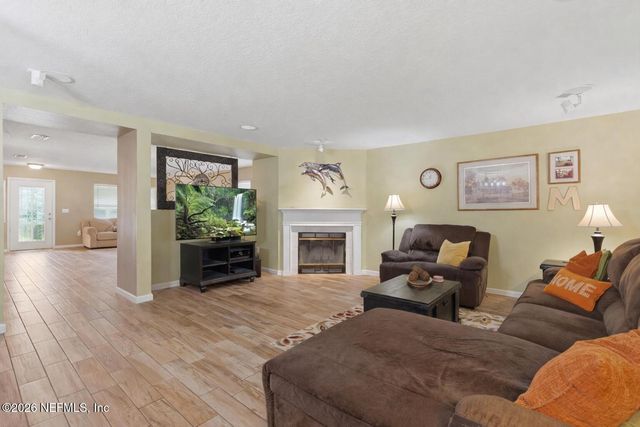 2362 TYSON LAKE Drive, Jacksonville, FL 32221