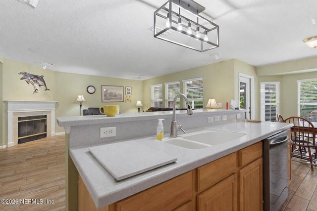 2362 TYSON LAKE Drive, Jacksonville, FL 32221