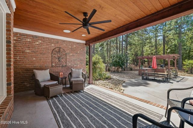 10 Ashkirk Drive, Pinehurst, NC 28374