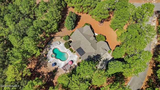 10 Ashkirk Drive, Pinehurst, NC 28374