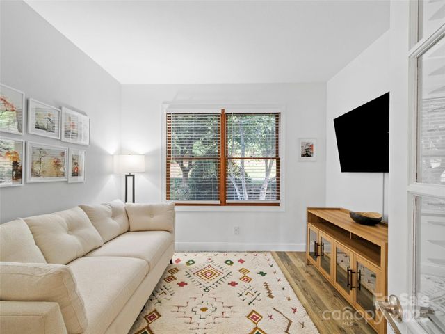 220 Stoney Falls Loop 1 B2, Burnsville, NC 28714