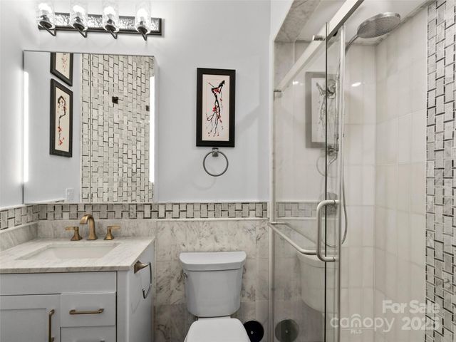 220 Stoney Falls Loop 1 B2, Burnsville, NC 28714