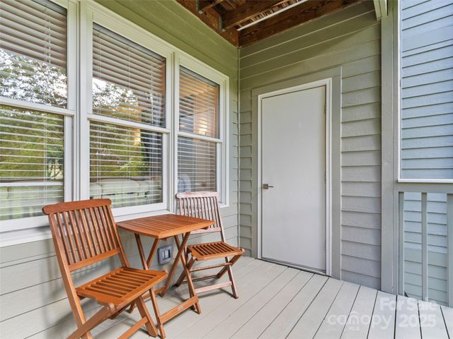 220 Stoney Falls Loop 1 B2, Burnsville, NC 28714