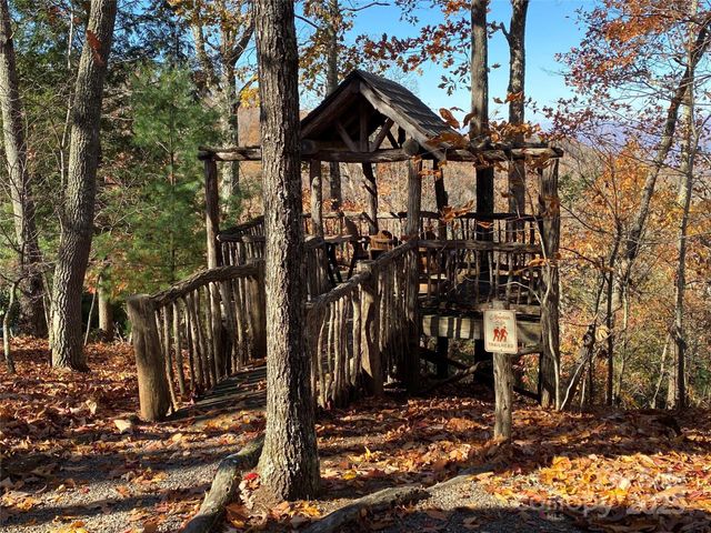 220 Stoney Falls Loop 1 B2, Burnsville, NC 28714