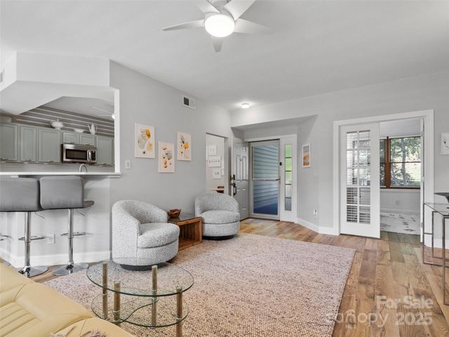220 Stoney Falls Loop 1 B2, Burnsville, NC 28714