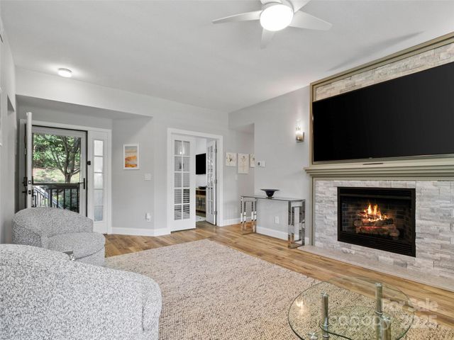 220 Stoney Falls Loop 1 B2, Burnsville, NC 28714