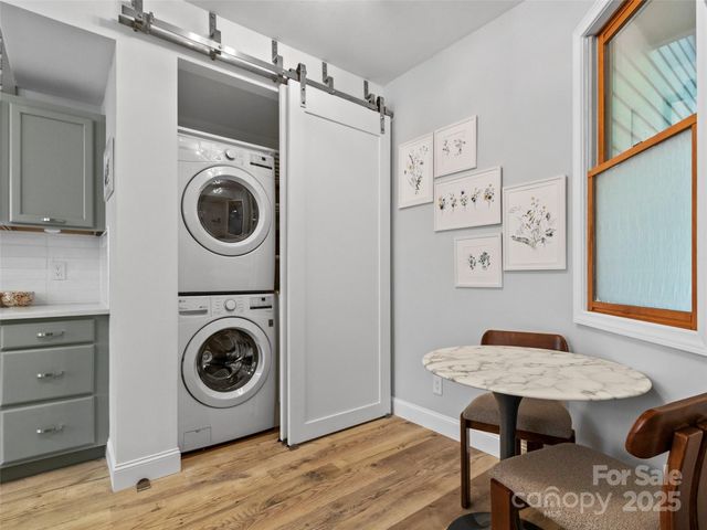 220 Stoney Falls Loop 1 B2, Burnsville, NC 28714