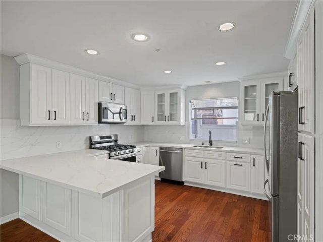 520 N Guadalupe Avenue A, Redondo Beach, CA 90277