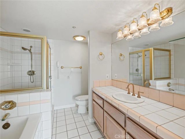 520 N Guadalupe Avenue A, Redondo Beach, CA 90277
