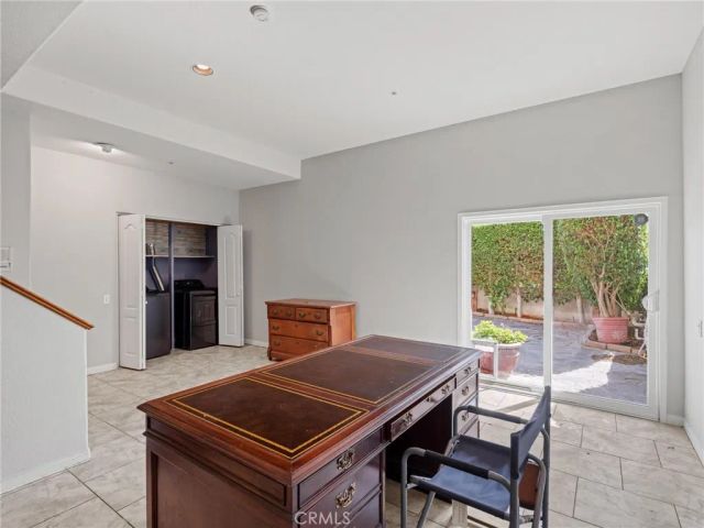 520 N Guadalupe Avenue A, Redondo Beach, CA 90277