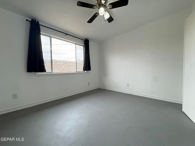 10316 ASHWOOD Drive, El Paso, TX 79925