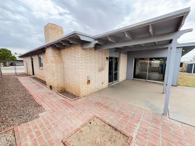 10316 ASHWOOD Drive, El Paso, TX 79925