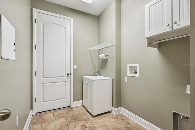 2887 CEDAR CREST DRIVE, Apopka, FL 32712