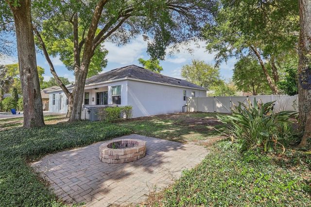 2887 CEDAR CREST DRIVE, Apopka, FL 32712