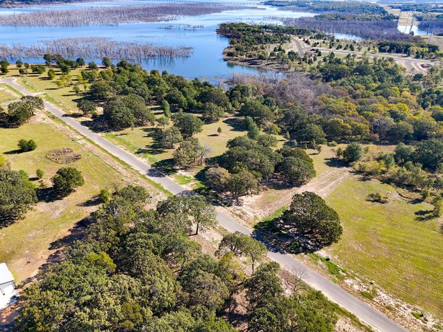 710 Waters Way, Dodd City, TX 75438