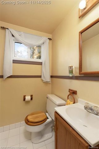 32080 Delaware Street, Livonia, MI 48150