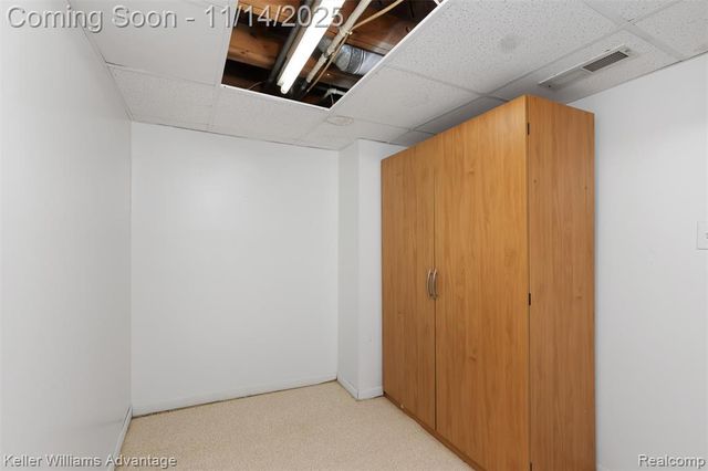 32080 Delaware Street, Livonia, MI 48150