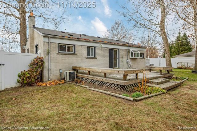 32080 Delaware Street, Livonia, MI 48150