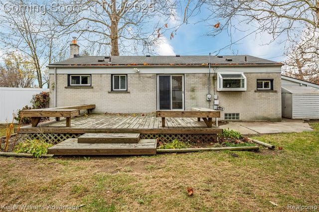 32080 Delaware Street, Livonia, MI 48150