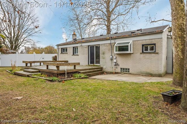 32080 Delaware Street, Livonia, MI 48150