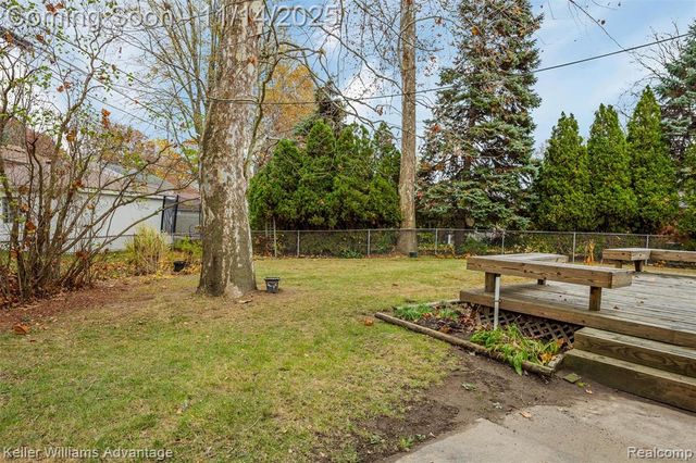 32080 Delaware Street, Livonia, MI 48150