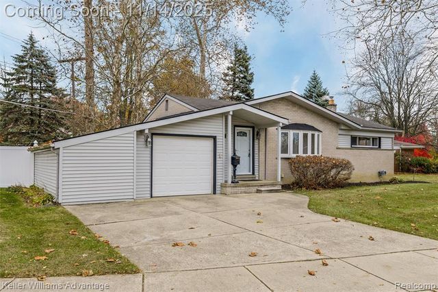 32080 Delaware Street, Livonia, MI 48150