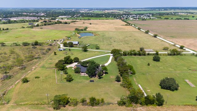 338 HCR-2124 Loop, Whitney, TX 76692