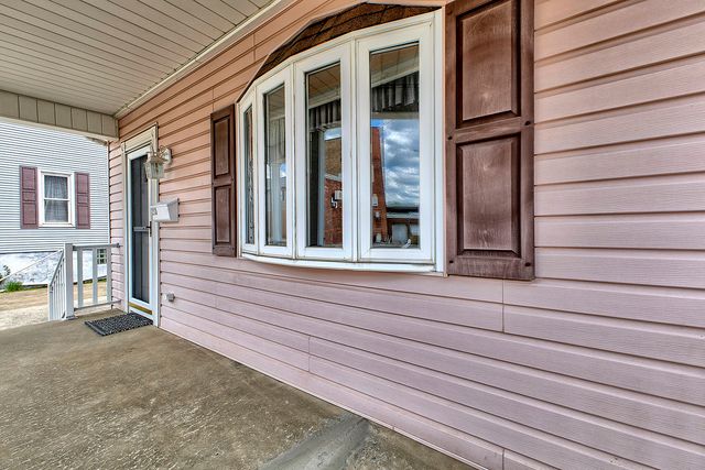 213 Chestnut STREET, Latrobe, PA 15650