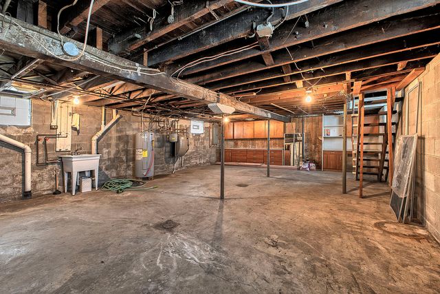213 Chestnut STREET, Latrobe, PA 15650