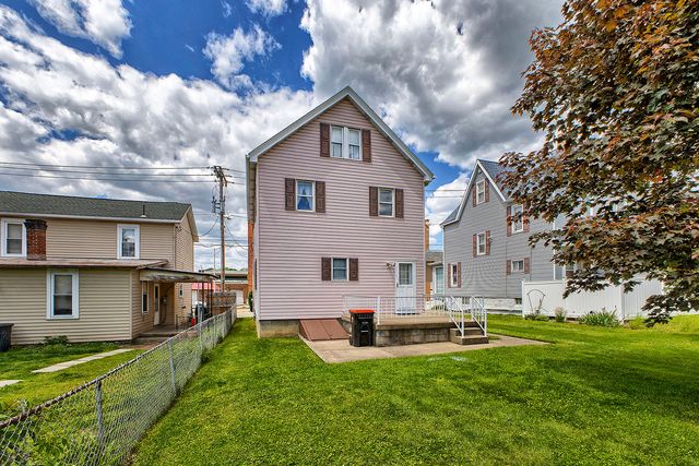 213 Chestnut STREET, Latrobe, PA 15650