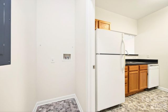 64 Clingman Avenue 202, Asheville, NC 28801